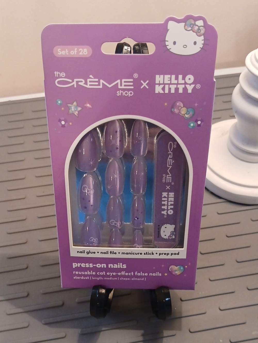 ​NWT The Crème Shop x Hello Kitty Cat Eye Press-On Nails Stardust Almond Medium